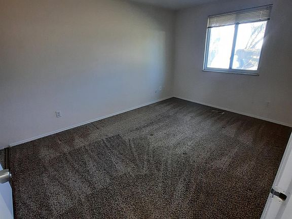 4th image of 4865 Flagstone Ct