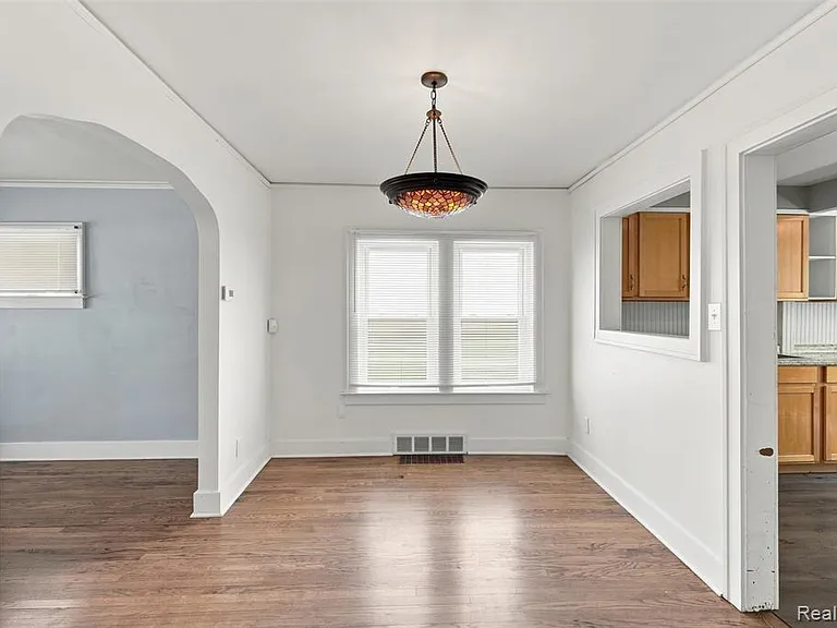 329 W Sonoma Ave — Photo 6