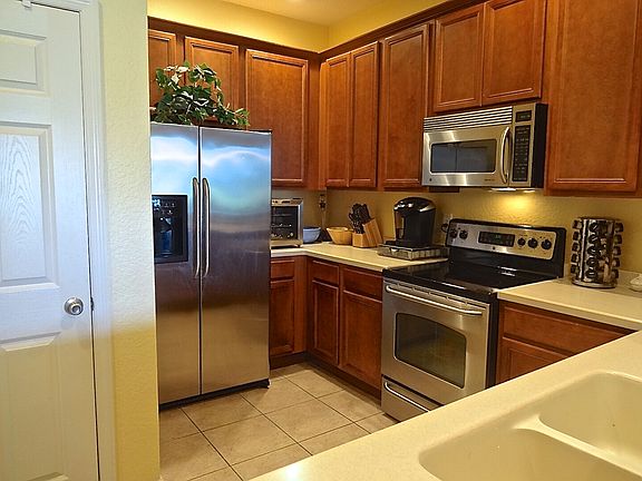 4th image of 2809 Wentworth Ln