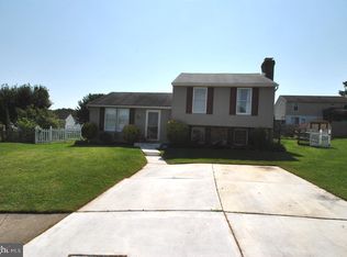 15 Melanie Ct, Parkville, MD 21234