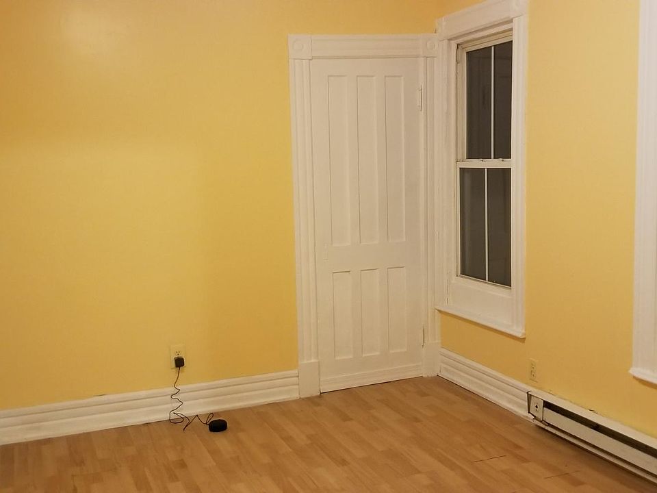 2nd image of 48 Ralph St #2