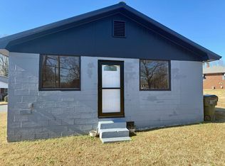 1204 Avondale Dr, Burlington, NC 27217