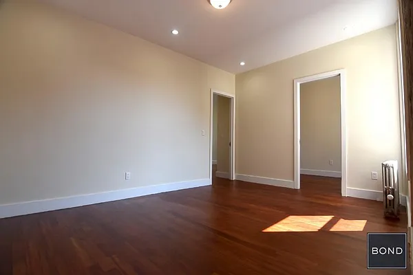 Rented by Bond New York | media 20