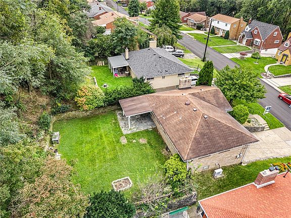 3rd image of 127 Sheldon Ave