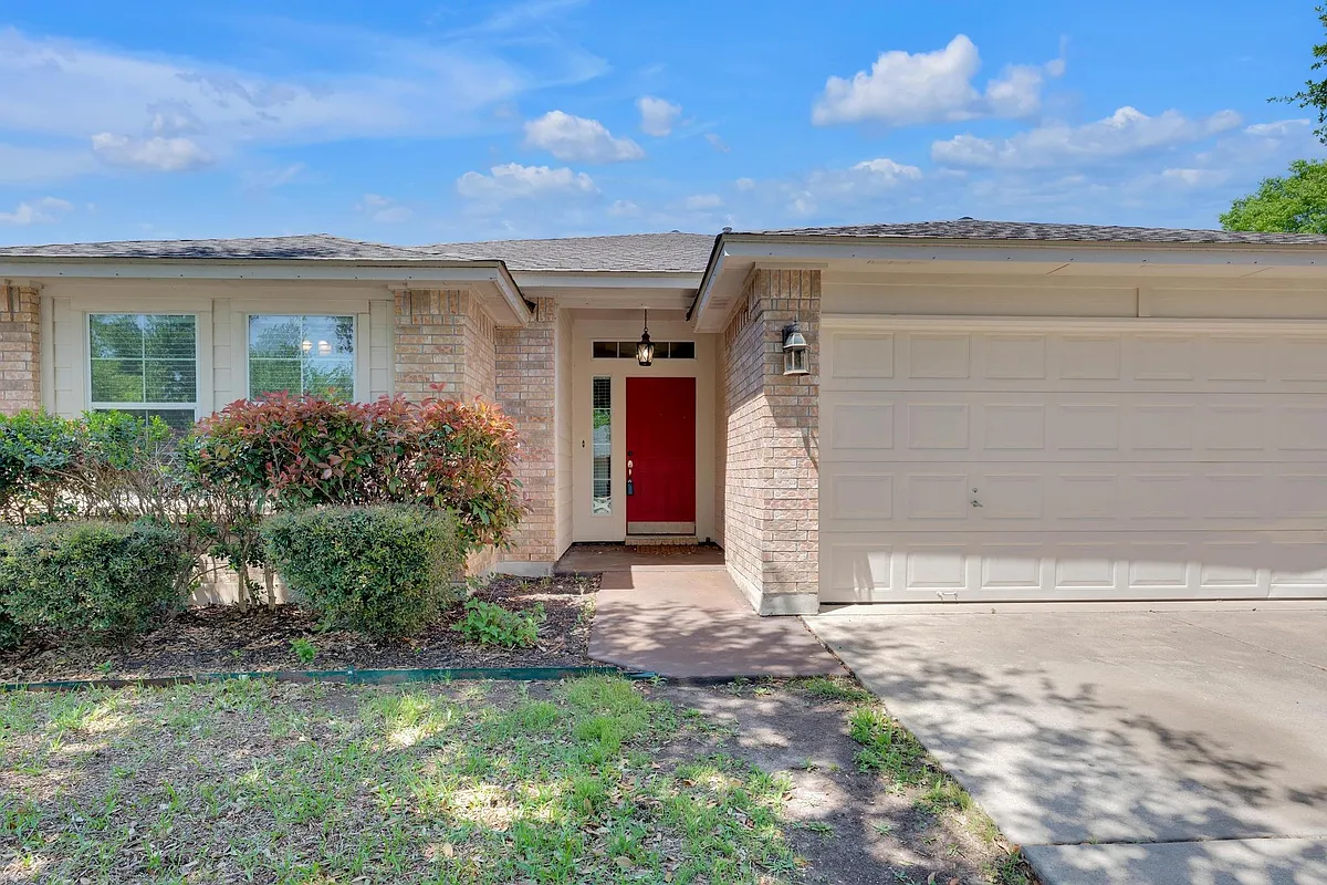 Building Photo - 3755 Castle Rock Dr