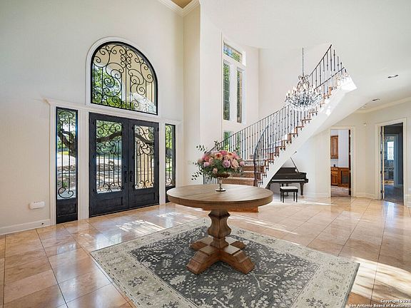 5th image of 302 princeton oak