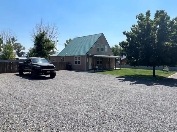 217 S Roanoke Ave, Hines, OR 97738