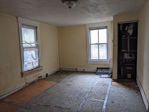 5th image of 2322 Jefferson Ave