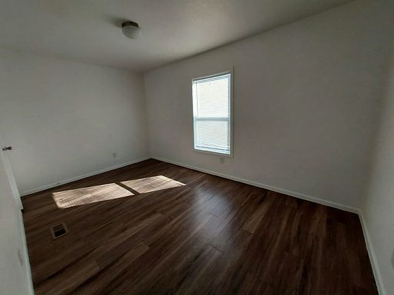 3rd image of 2038 Palm St #17