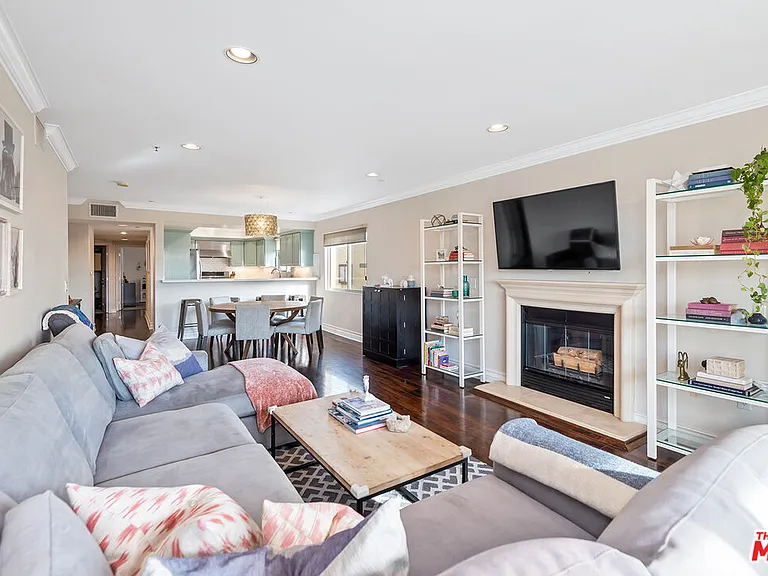 1246 Armacost Ave #305 — Photo 4