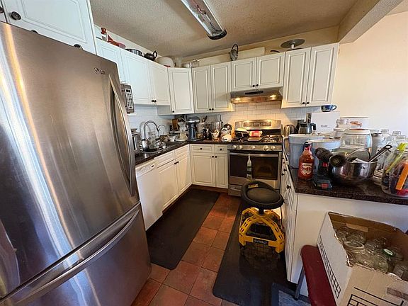 2nd image of 1419 NE Ranchlands Rd NW