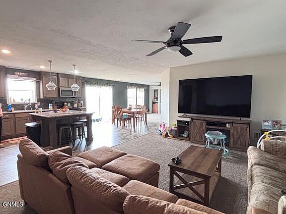 5th image of 60 E Spring Creek Rd