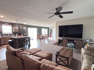 60 E Spring Creek Rd, Plentywood, MT 59254