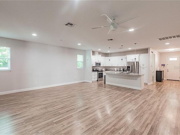 2nd image of 309 Pine Shadow Ln