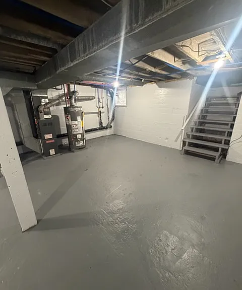 111 S Wilson Ave — Photo 12