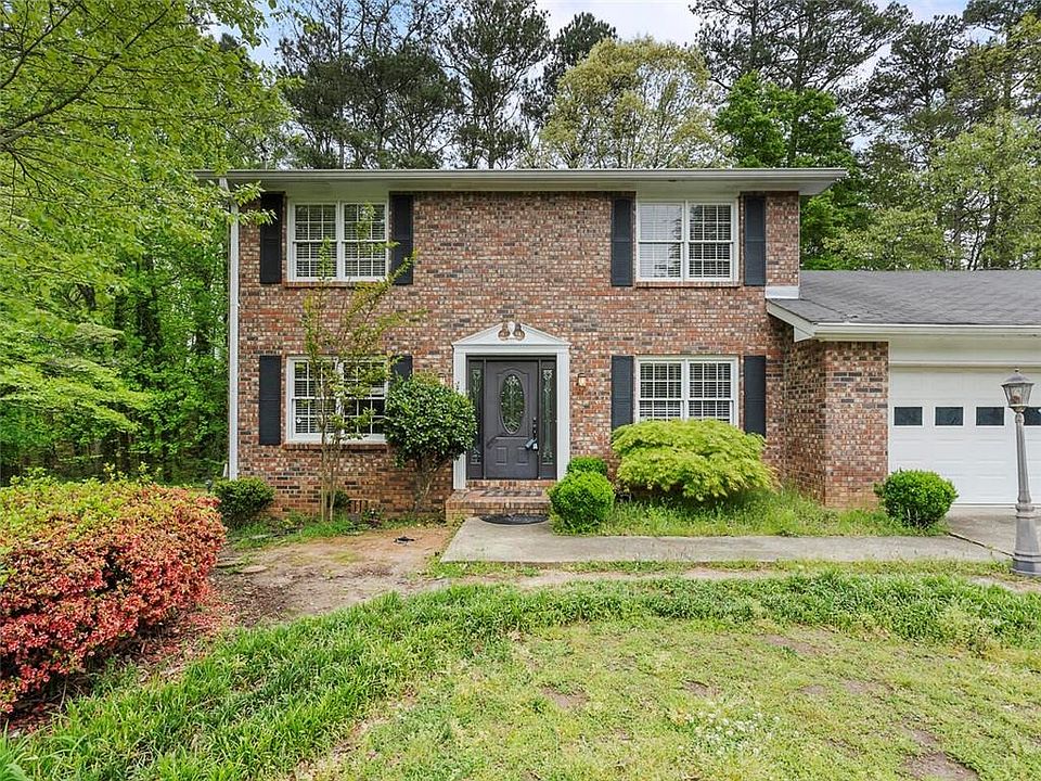 1st image of 450 Coventry Dr