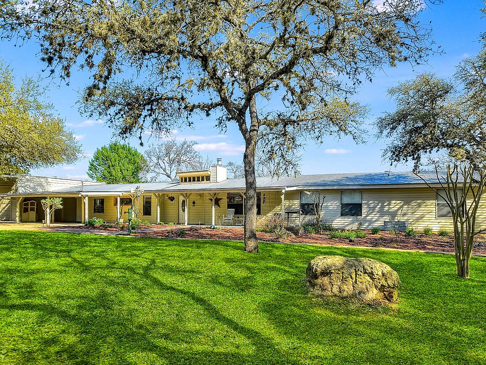 1st image of 437 Caveside Dr