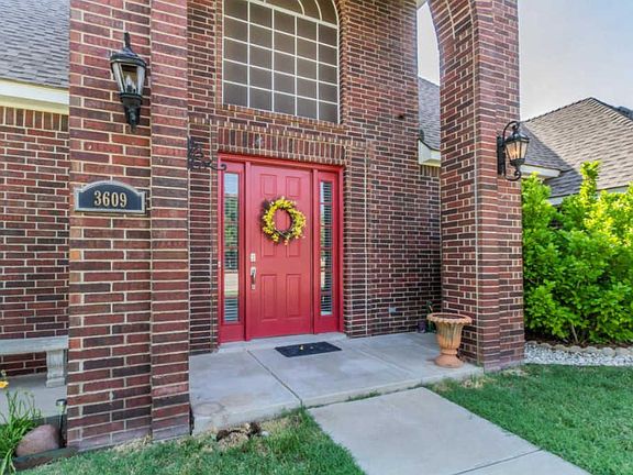 3rd image of 3609 Van Tassel St