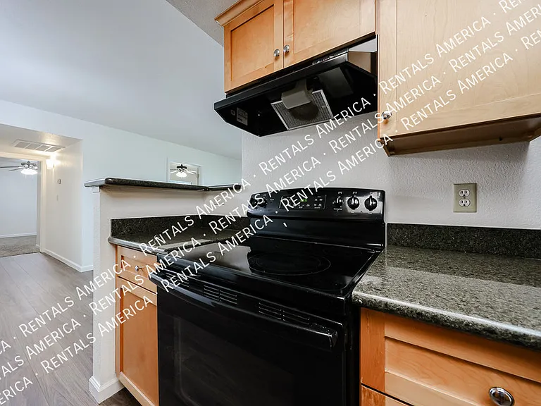4608 W Maryland Ave #208 — Photo 15