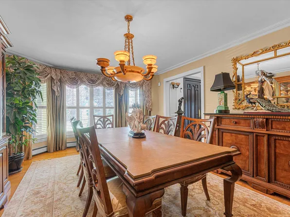 4 Point Crescent image 5 of 25