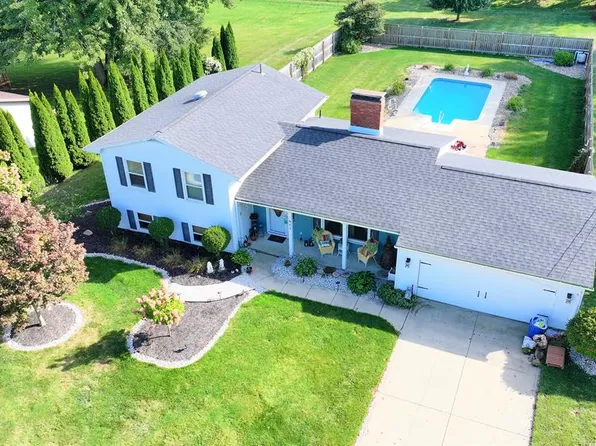 601 Karlson Dr, Mansfield, OH 44904