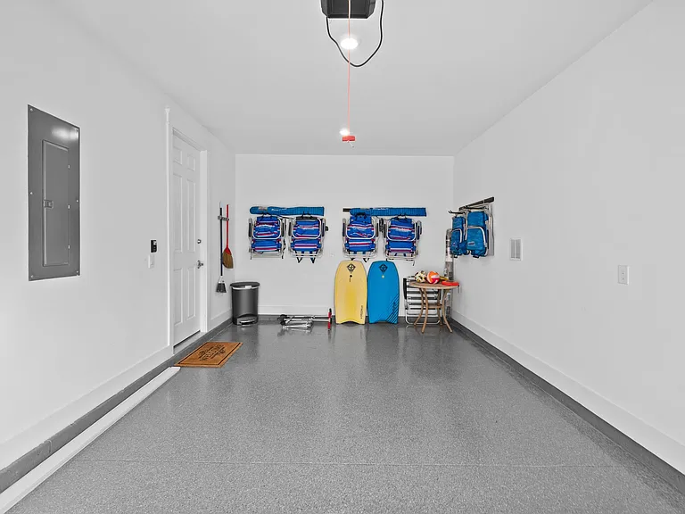 49 Seaboard Ln — Photo 66