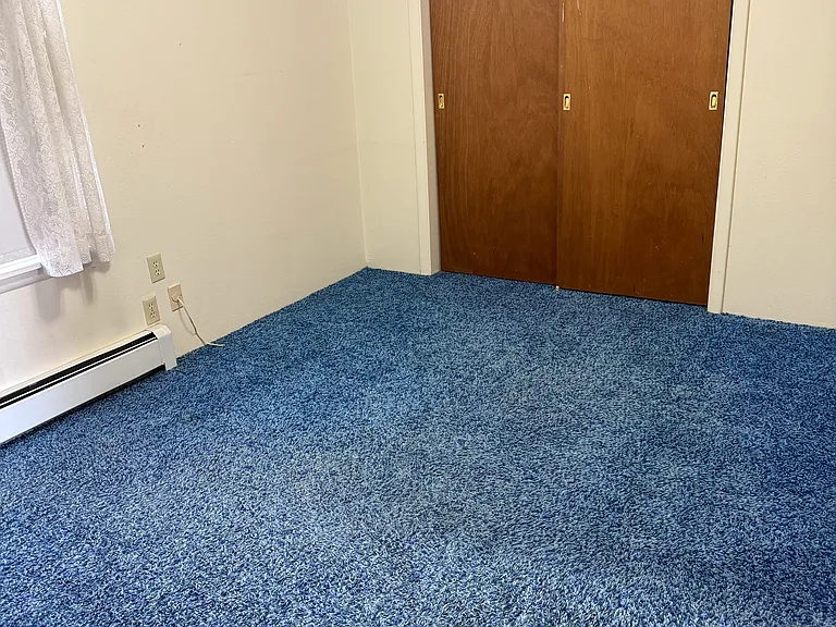 3rd bedroom and closet