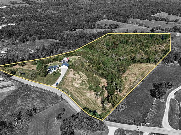 2nd image of 1495 Keefer Rd