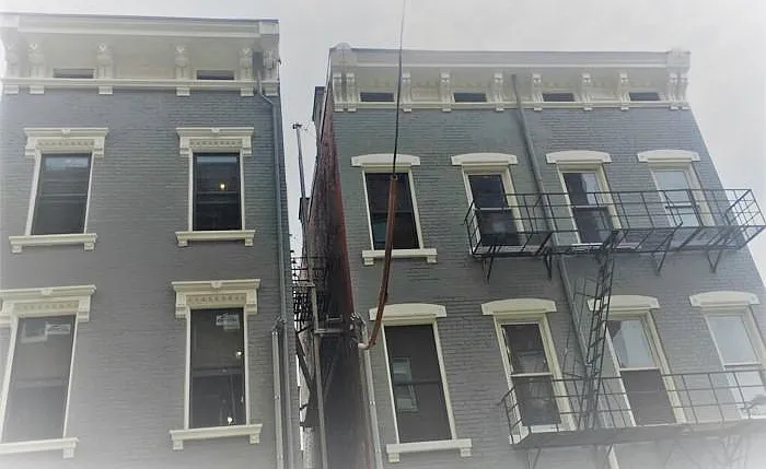 1820 Logan St — Photo 3