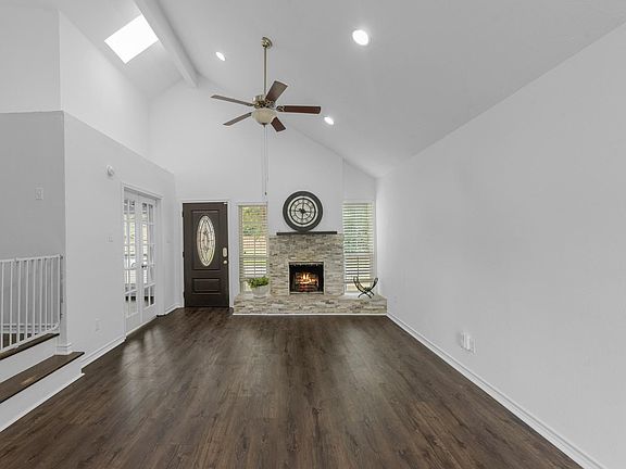 5th image of 4615 Stacey Rd