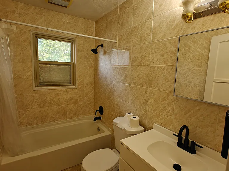 4383 N Olney St — Photo 5