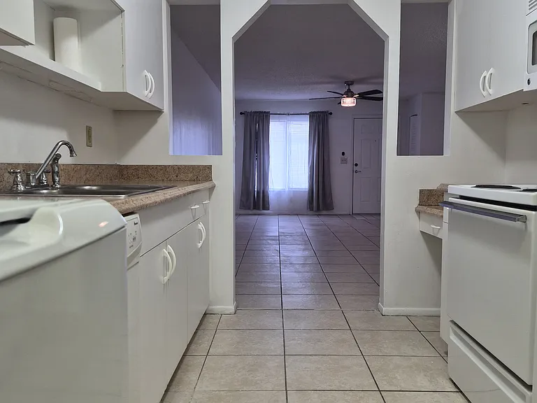 371 Winter Ridge Blvd — Photo 9