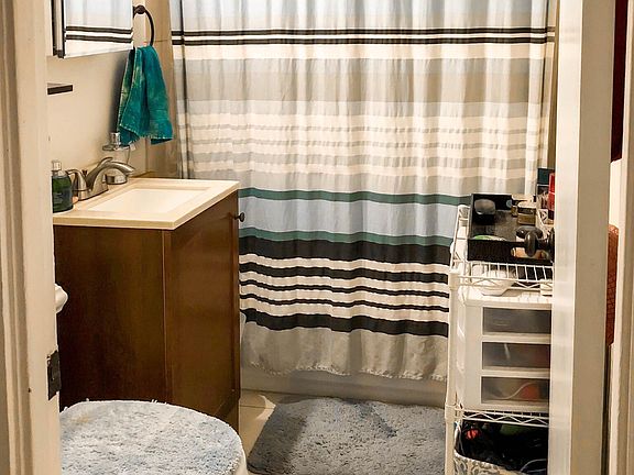 5th image of 4727 N Leavitt St #2