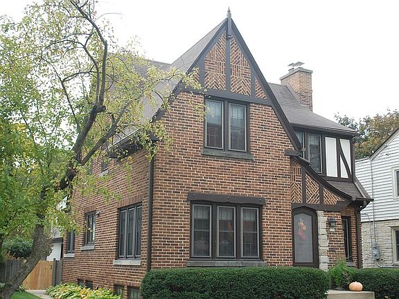 3rd image of 619 E Birch Ave