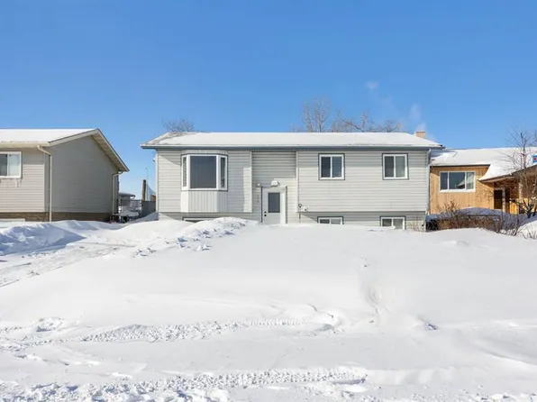 173 NW Oaks Cres, Wood Buffalo, AB T9K 1M4