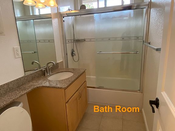4th image of 2855 Regnart Way