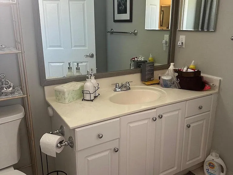 9205 Dupont Pl — Photo 43
