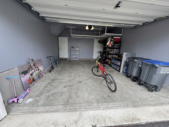 5th image of 20894 Houseman Ter