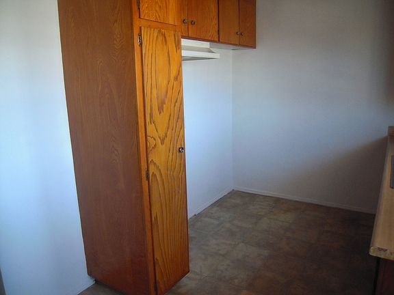 3rd image of 11421 S Normandie Ave APT 9