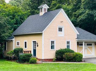 951 Longmeadow St, Longmeadow, MA 01106