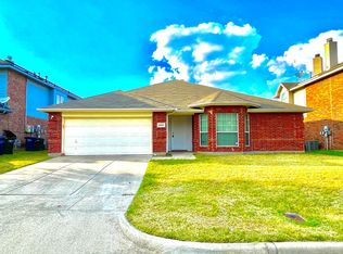 6909 Danieldale Dr, Fort Worth, TX 76137