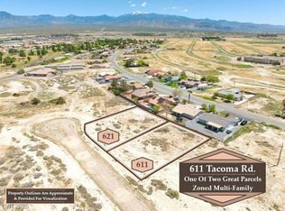 611 E Tacoma Rd, Pahrump, NV 89048