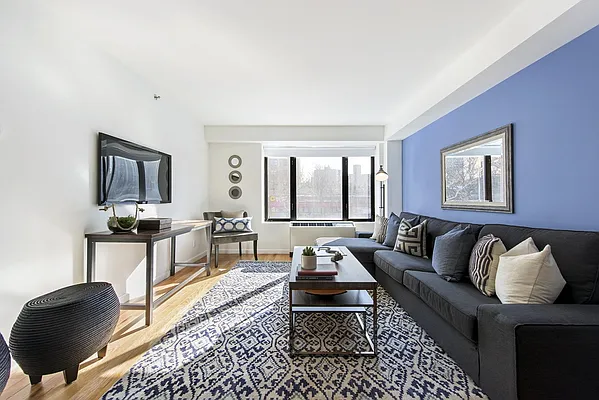 Sold by Nest Seekers International | media 2