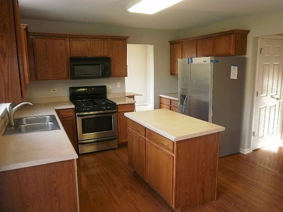 4th image of 7416 Southworth Cir