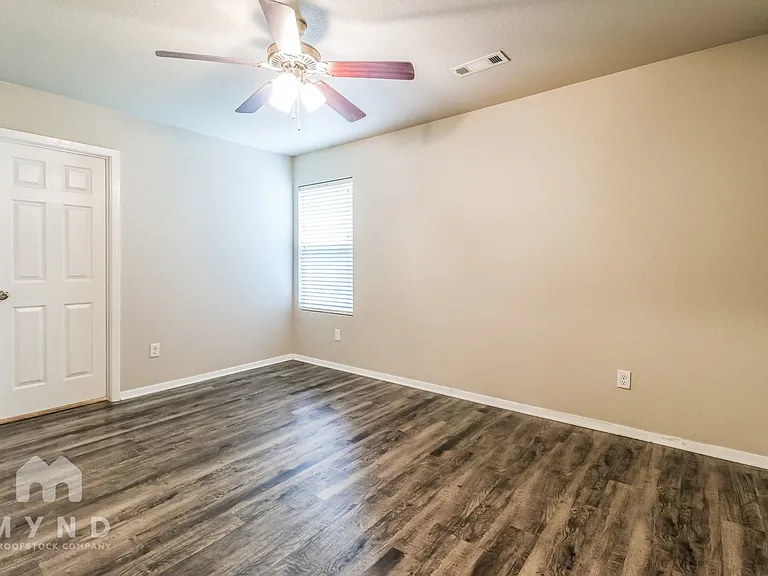 6049 Orange Valley Cv — Photo 10