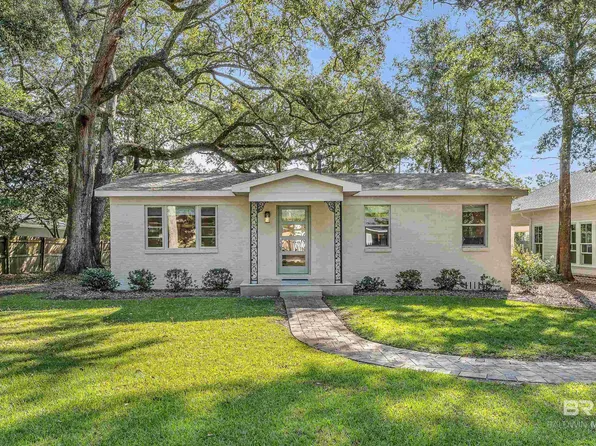 357 Azalea St, Fairhope, AL 36532