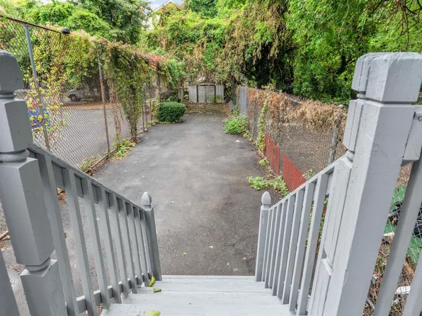 246 Clerk Street image 21 of 27