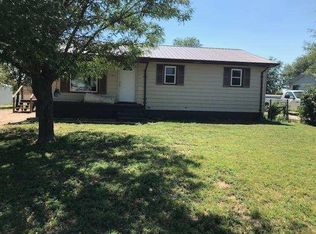 1101 Kendall Ave, Lakin, KS 67860
