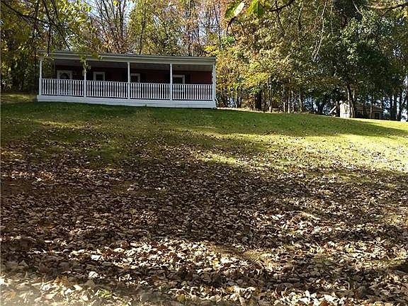 2nd image of 5 Stuart Dr