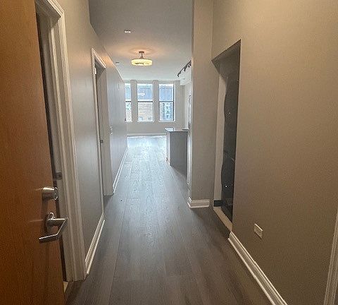 2nd image of 8 W Monroe St APT 1102